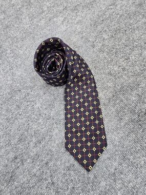 Vintage Burberrys London 100% Silk Tie Made in England Navy Gold Geometric